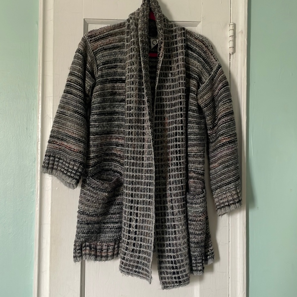 Akemi + Kin cardigan